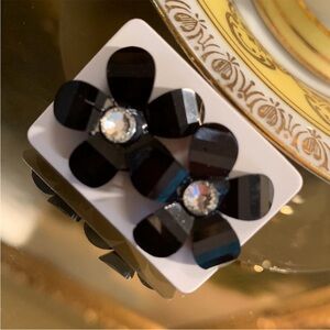 Acrylic Flower Stud Earrings